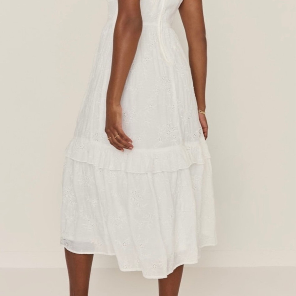 Francesca's Collections White Midi Dress - Picture 2 of 6